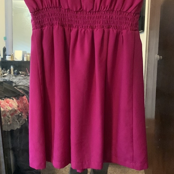 Forever 21 woman’s dress. Magenta size small. - Picture 7 of 7